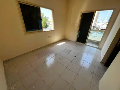 فرصة مميزة للحصول على شقة راقية بموقع حيوي وسعر مناسب للإيجار السنوي.تسهيلات في الدفع سكن عائلات