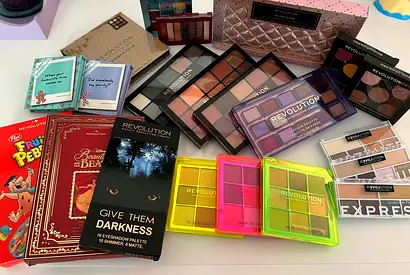 Revolution Makeup Palette Set 21 pcs