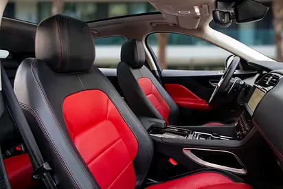 صورة مصغرة 11 لـ 2020 Jaguar F-PACE