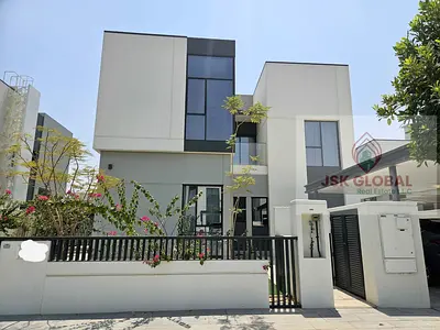 Vacant| Vaastu | Internal | Gated | Single Row