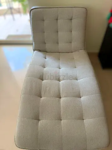 Chaise Lounge - Comfortable Reclining sofa