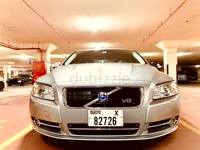 2010 VOLVO S80-AWD-PREMIUM EDITION V8-GCC-NO ACCIDENT-LOOKS AND DRIVES GREAT !