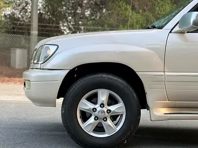 2003 Lexus LX-SERIES photo 8