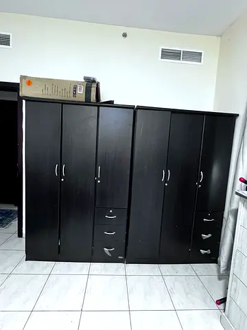 Dark wood 3-piece wardrobe set - good condition, spacious storage