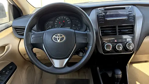 صورة 13 لـ 2022 Toyota YARIS