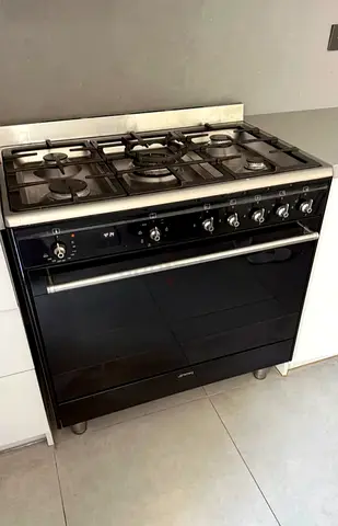 New Smeg Black Edition Top 5 Burner Gas Oven Electric Cooker Range Size 90 cm