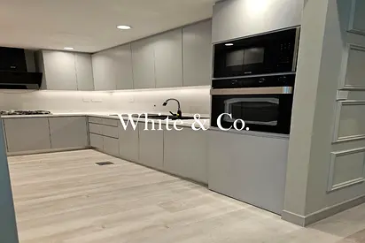 RENOVATED / CLOSE TO METRO / SPACIOUS UNIT