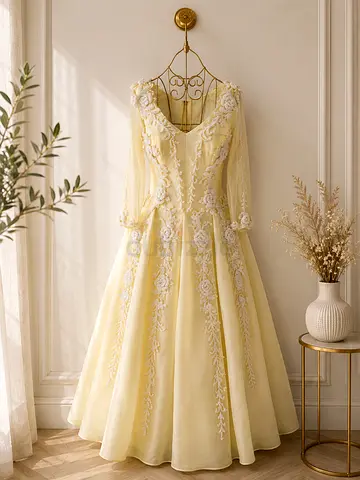 Yellow dress size m