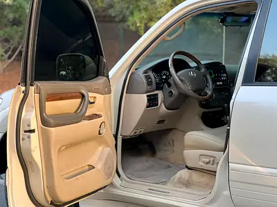 2003 Lexus LX-SERIES photo 7