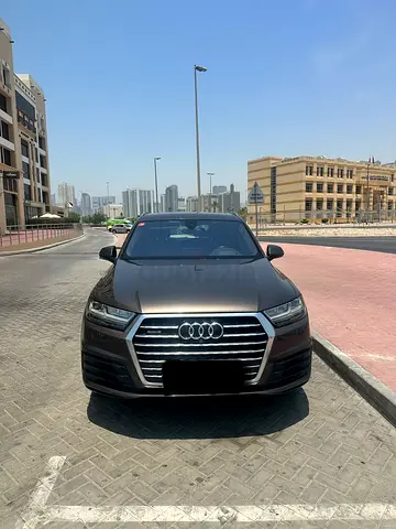 Audi Q7 S-Line 2016 | Full service history from Audi | GCC Specs | Family driven car