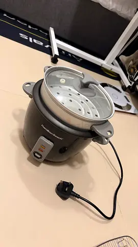 Hamilton Beach Electric Rice Cooker with Steamer - Excellent Condition