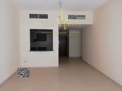 2bhk For sale: Partial sea view, open kitchen