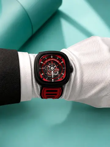 Sevenfriday Seven Friday P-Series Engine Racing Team Red 47 mm watch automatic