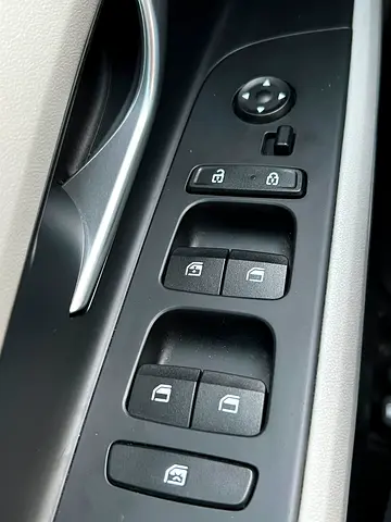 Hyundai Elantra Limited, миниатюра 11