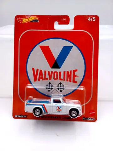 Hot wheels premium Pop Culture – 63 Studebaker Champ