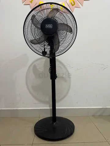 Black pedestal standing fan - good working condition