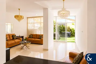 Furnished | Private Garden | Corner Unit