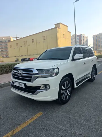 2019 Toyota LAND CRUISER — фото 3