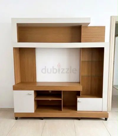 Modern wood and white entertainment center / TV unit