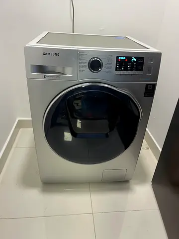 Samsung washer dryer combo excellent condition perfect working family used free delivery installatio