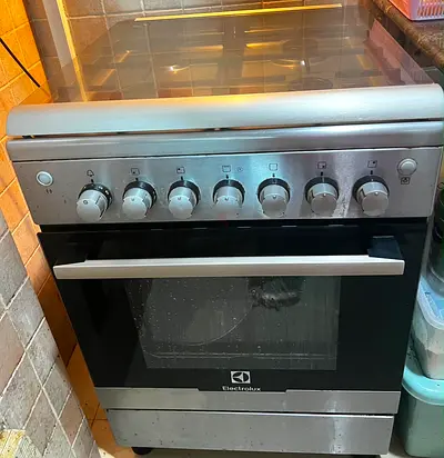 Electrolux freestanding gas cooker with oven - good working condition
