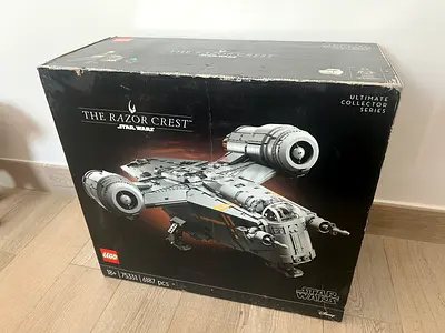 LEGO Star Wars UCS Razor Crest (75331) - FACTORY SEALED