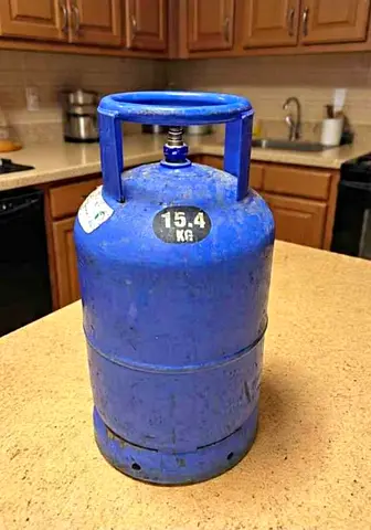 Urgent sale Gas cylinder empty