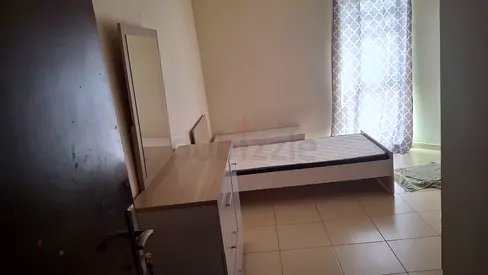 Fully furnished room for Single Female Executive in Karama near ADCB metro station