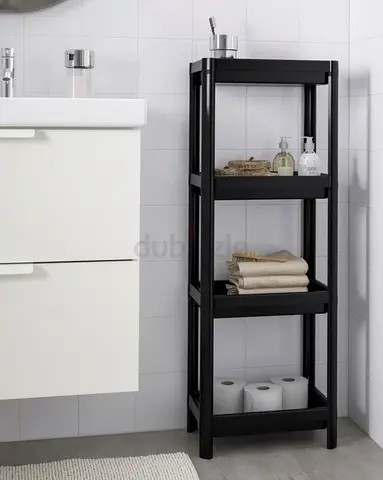 Small shelving unit