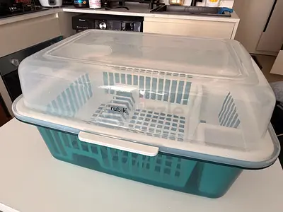 Used Covered Dish Drying Storage Rack Kitchen Tableware Dish Drainer with Transparent Lid Cove
