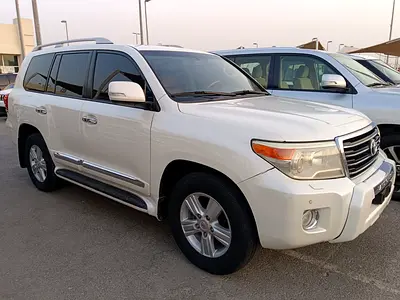 Toyota Land Cruiser GXR 2013 V8 top| GCC Specs | V8 Engine