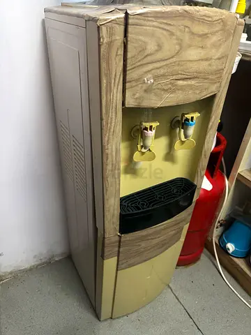 Water Dispenser Hot and Cold