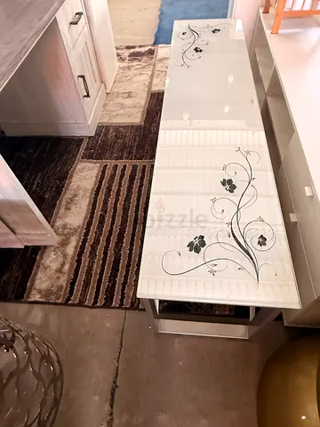 White Glass Top Console Table with Floral Design - Good Condition Tv table