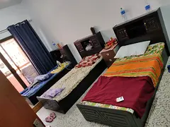 Premium Bedspace for Indian Executive Males Mankhool Near Sharaf DG Metro