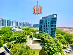 Huge size 2bhk storeroom 3baths in 90k balcony wardrobes 1parking free
