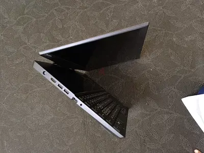 Hp omen x2s 15dg I7 9gen 16+512 Dual LCD with back light rgb 8gb rtx max design  15.6