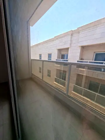 Spacious 1bhk with balcony and 2 bath with parking