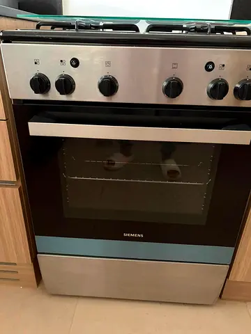 Siemens IQ300 Full gas Cooking Range Sam Like New Condition 60cm