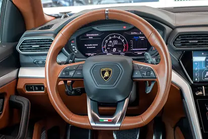 2022 Lamborghini URUS 缩略图 12