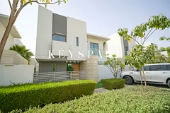 Exclusive Villa Collection | Prime Urban Convenience | Resale