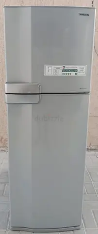 TOSHIBA Refrigerator with Cooling perfect