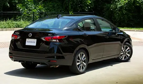 2021 Nissan Versa SV - American Specs - Well Maintained