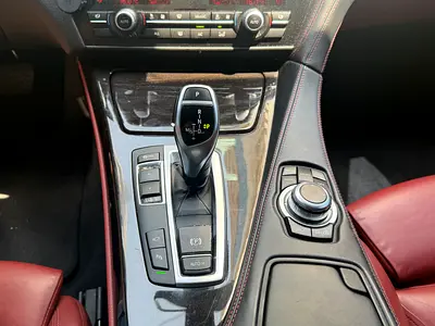صورة 10 لـ 2014 BMW 6-SERIES