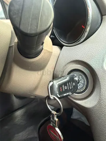 5000 Aed Nissan altima