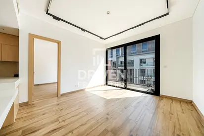 Spacious and Bright | Ready to Move In