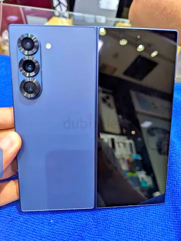 Samsung Galaxy Z Fold 6 blue
