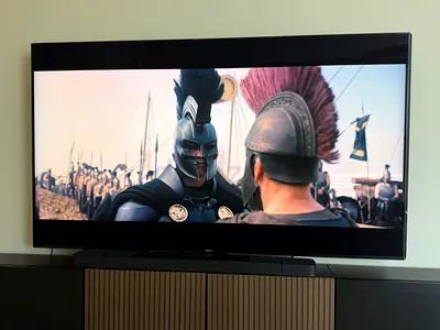 85” HiSense Mini-LED QD 144hz 4K HDR TV