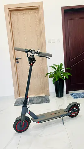 Electric Kick Scooter - Good Condition, Ready to Ride