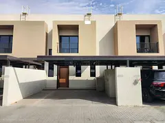 Beautiful 3 Bedroom Mid Unit Townhouse | For Rent |