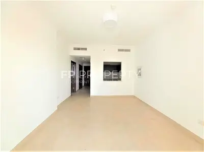 Elegent | Prime Location | Spacious | vacant Unit